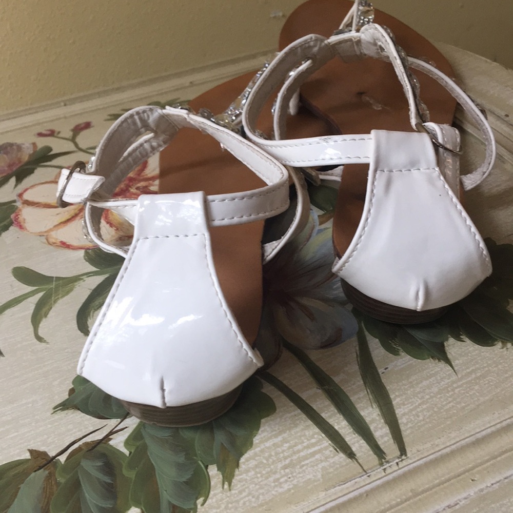 Sandals - Picture 2 of 2